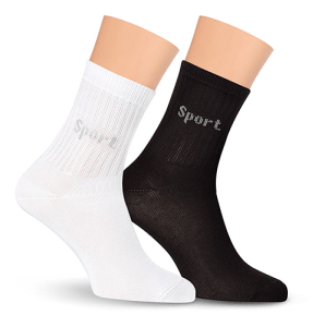 Белые и черные спортивные носки