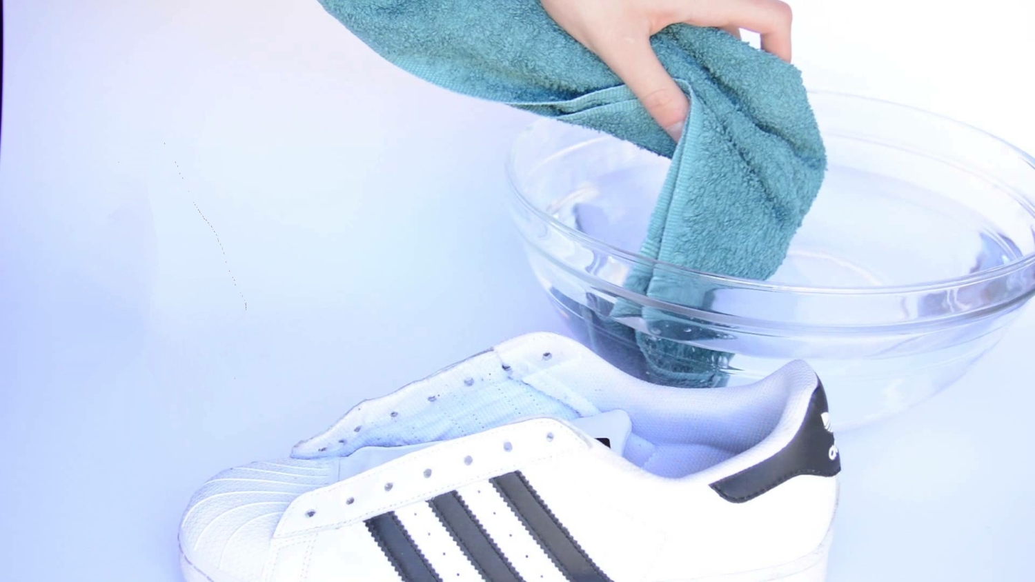 Чем отмыть кроссовки